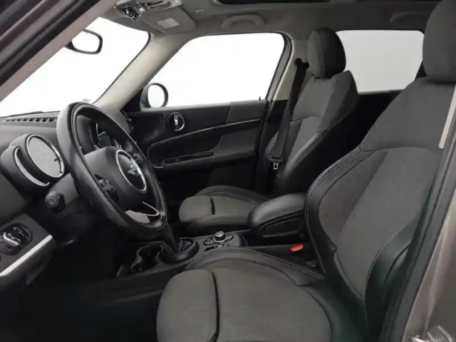 Mini Countryman cooper 136ch classic bva7 — photo 15