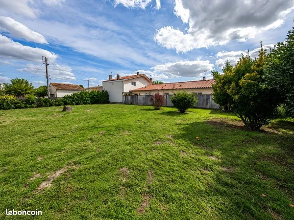 Terrain 450 m² Saint Medard En Jalles