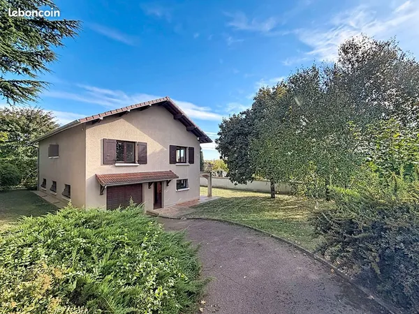 Maison 5 pièces 151 m²