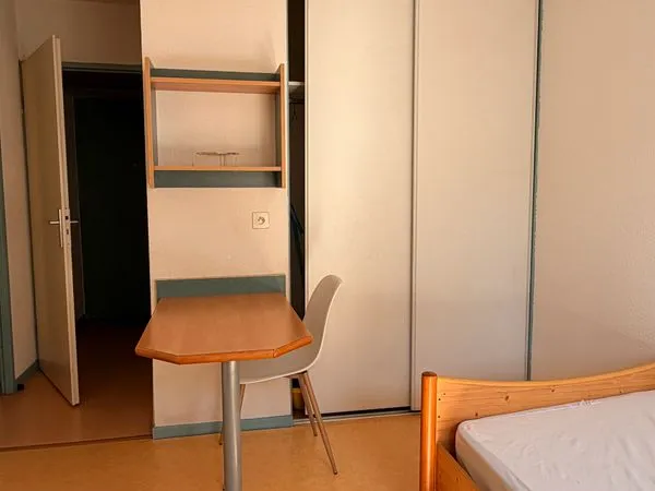 Studio meublé proche faculté Tréfilerie