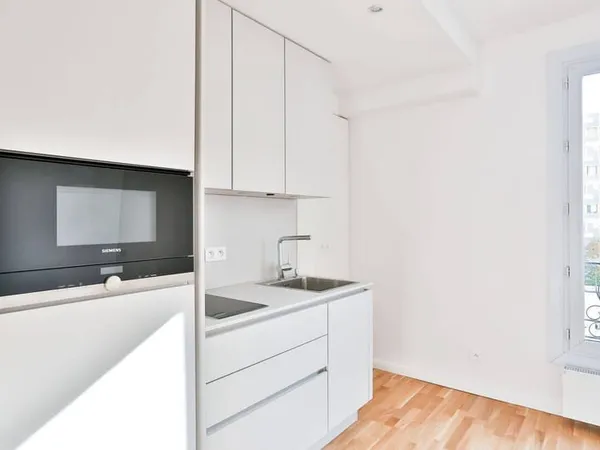 Studio 1 pièce 14 m²