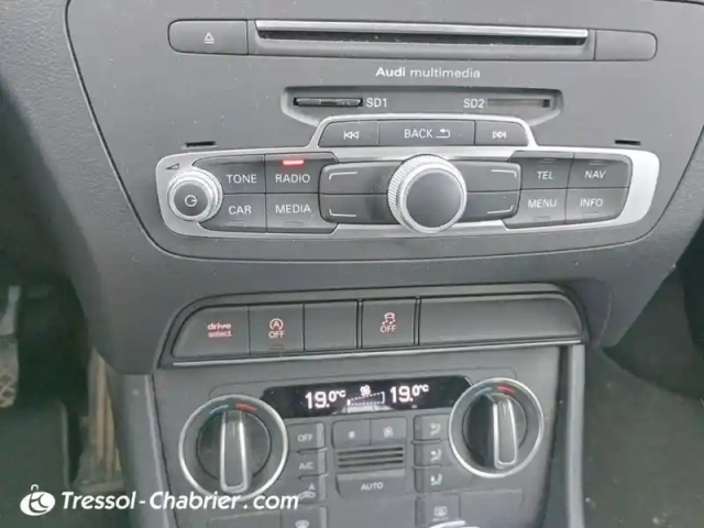 Audi Q3 2.0 tdi 120 ch s tronic 7 ambiente — photo 22