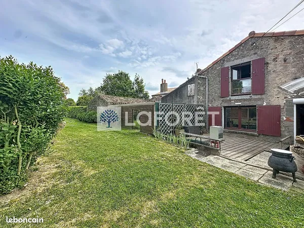 Maison 6 pièces 195 m²