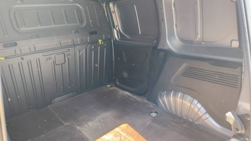 Opel Combo Cargo M 1.5 D 130 - Elegance – 2021 – 65417 km – Diesel – Boîte Manuelle — photo 41