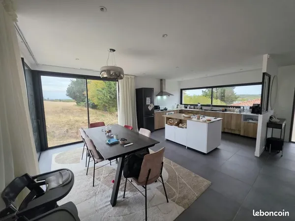 Maison 5 pièces 166 m²