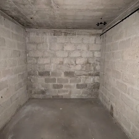 Box/garage fermé à louer Champigny av. De Gaulle