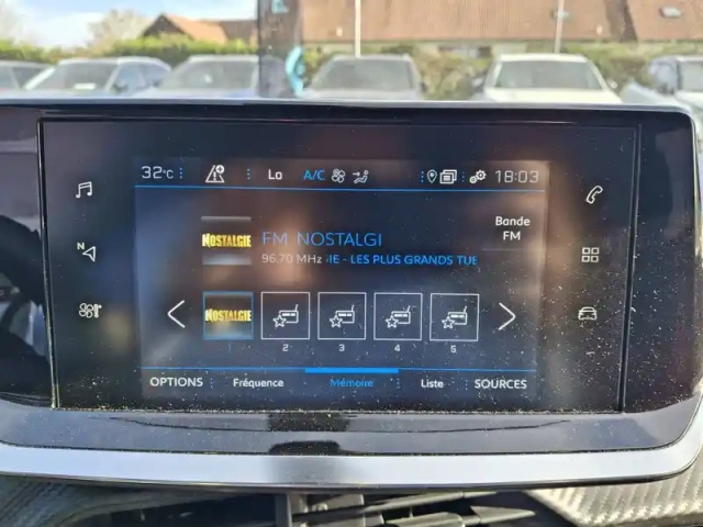 Peugeot 2008 puretech 130 s&amp;s bvm6 — photo 26