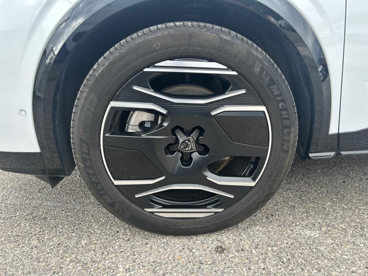 Peugeot 3008 electrique 210ch batterie 73 kwh gt — photo 11