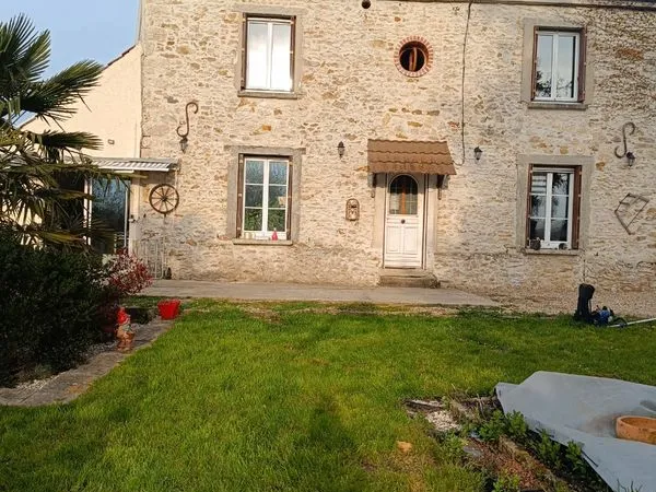 Maison ancienne pierre apparente