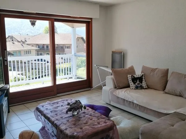 Appartement T3 lumineux de 70 m² au centre de Marignier avec vue montagnes