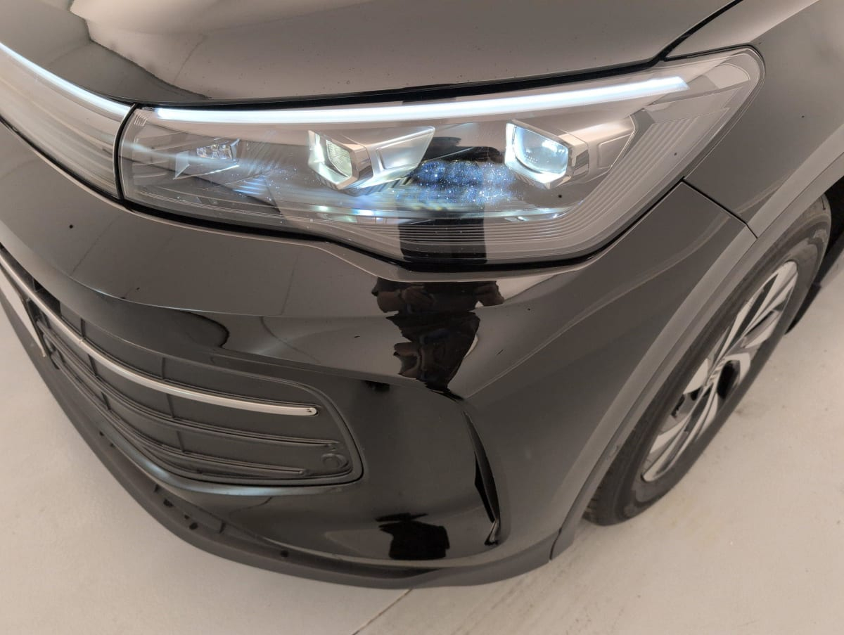Volkswagen Tiguan — photo 21
