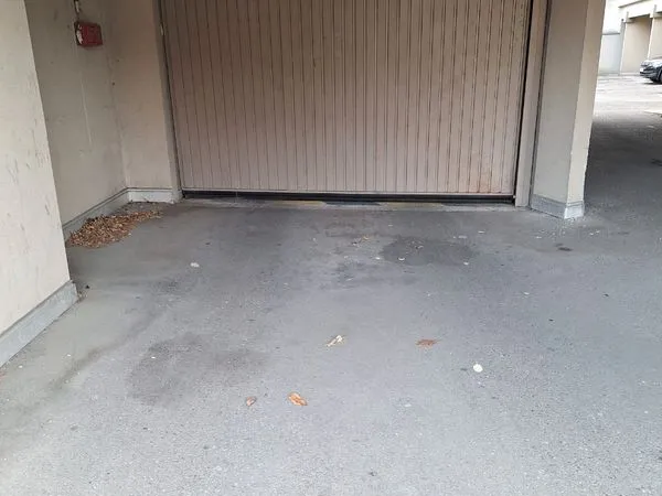 À louer : place de parking sécurisée