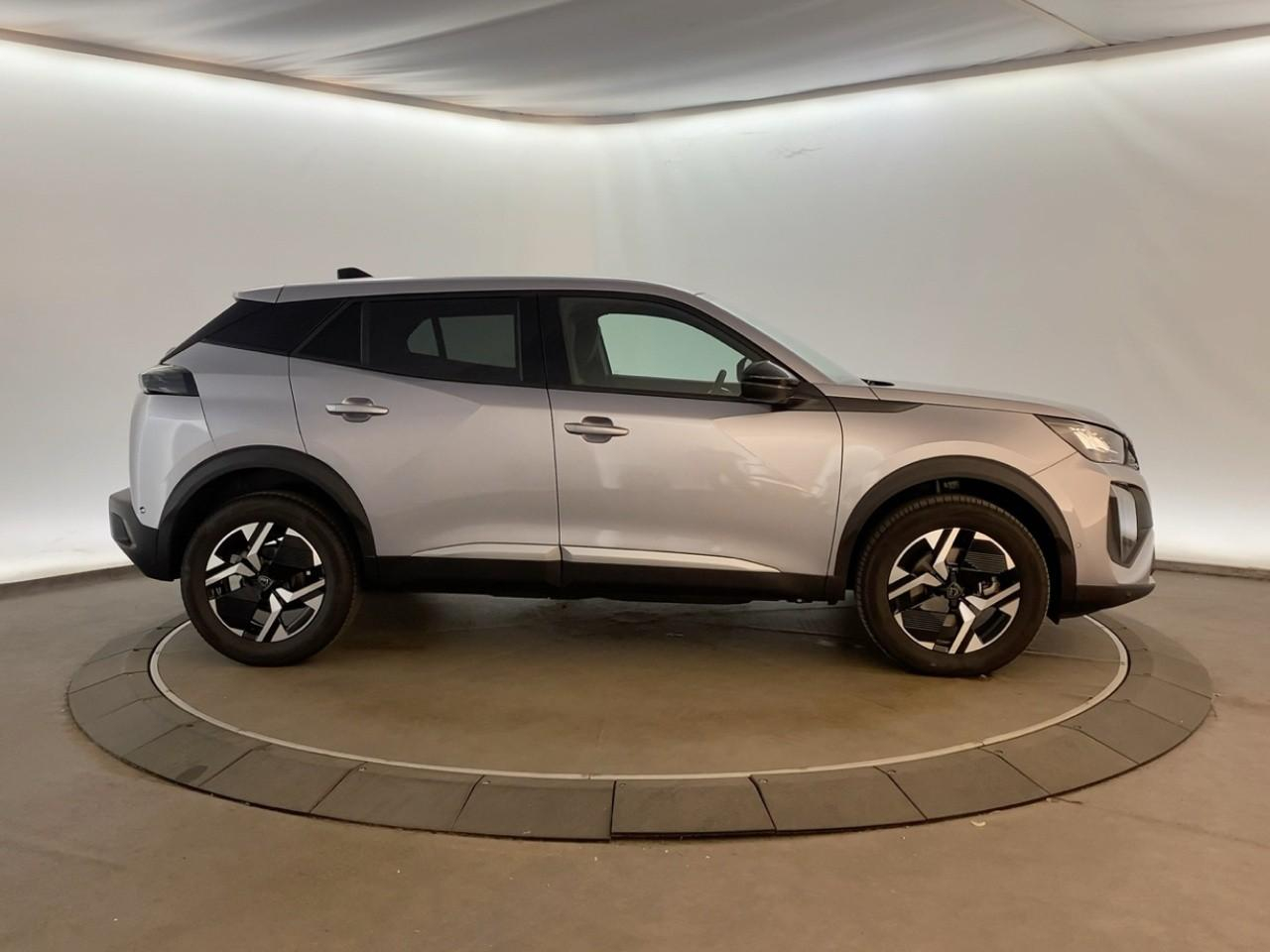 Peugeot 2008 hybrid 145 ch e-dcs6 allure — photo 4