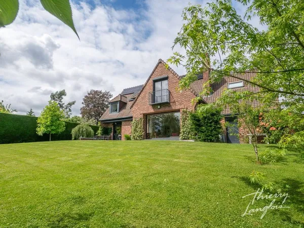 Maison 7 pièces 206 m²