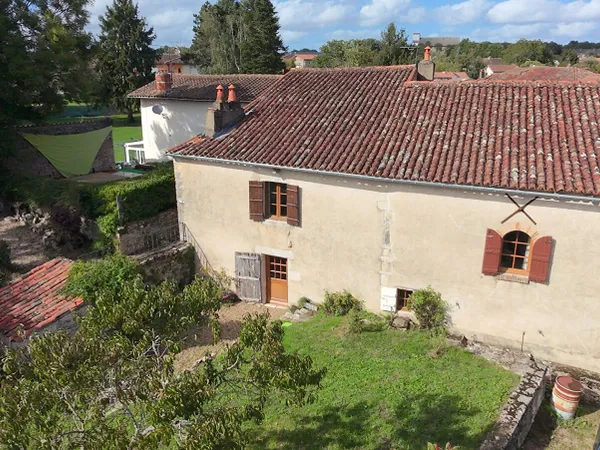 Maison 7 pièces 245 m²