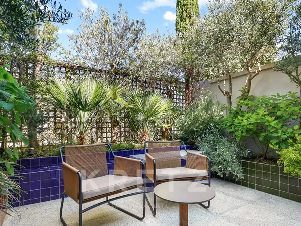 Duplex à l'avant dernier étage et sa terrasse paysagée