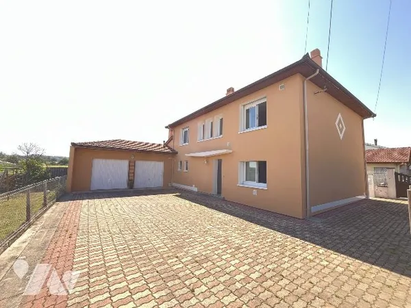 Immeuble 193 m²