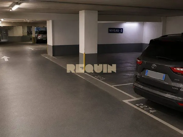 Parking 120 m²