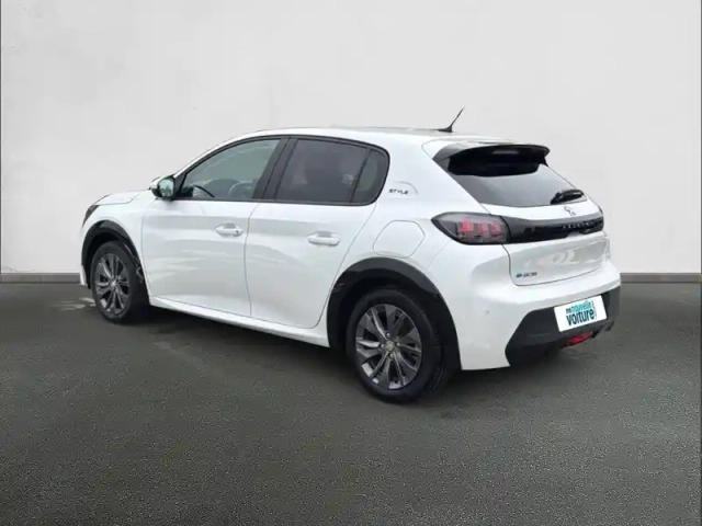 Peugeot 208 electrique 50 kwh 136ch — photo 7