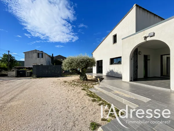 AUBAGNE - NAPOLLON - LOCAL COMMERCIAL DE 74 M² - EXCELLENTE VISIBILITÉ