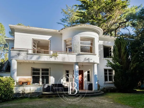 LA BAULE LES PINS - Villa classée