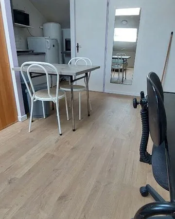 Studio 1 pièce 17 m²
