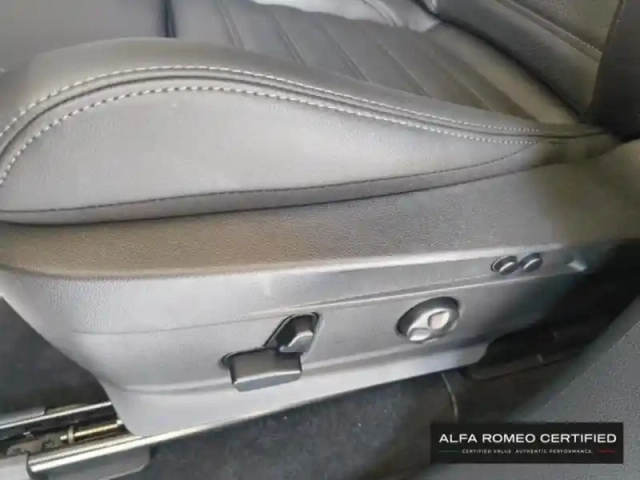 Alfa Romeo Stelvio 2.2 diesel 210ch veloce q4 at8 — photo 14