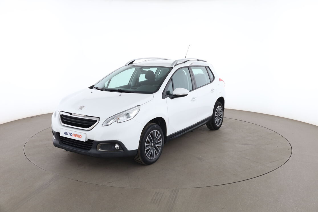 Peugeot 2008 1.2 PureTech Active — photo 1