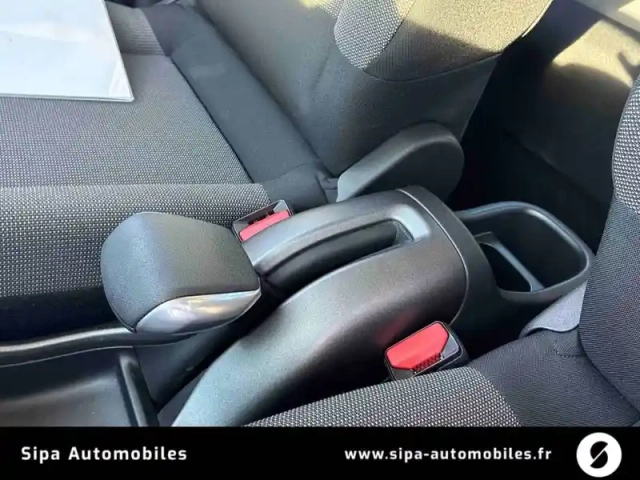Citroën C3 Aircross puretech 110 s&amp;s bvm6 — photo 32