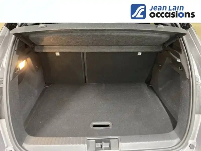 Renault Captur mild hybrid 160 edc — photo 10