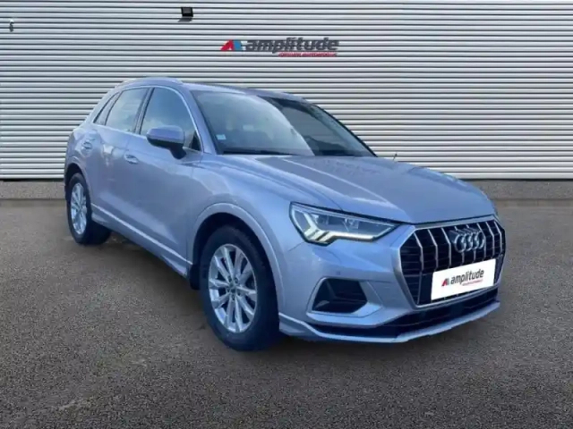 Audi Q3 35 tfsi 150ch limited s tronic 7 — photo 7