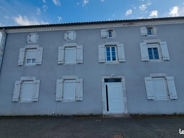 APPARTEMENT avec cachet