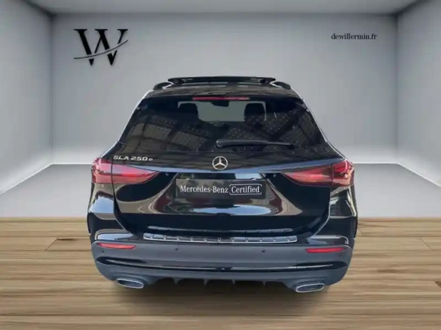 Mercedes Gla 250 e hybrid eq amg line — photo 6