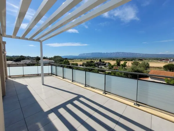 T3 Trets résidence neuve terrasse