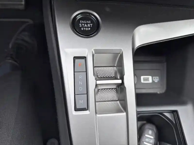 Peugeot 308 sw puretech 130ch s&amp;s eat8 — photo 34