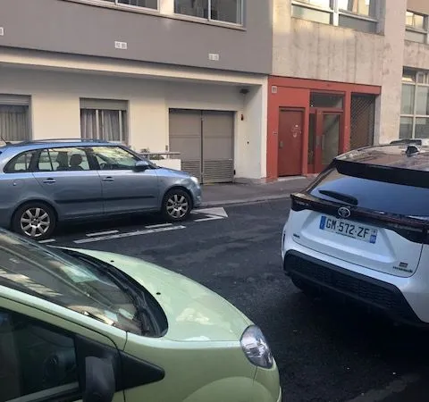 Place Parking 60 rue Planchat 75020