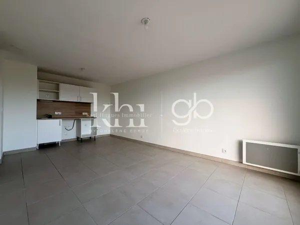 Appartement T3 dernier étage 56 m2 à JUVIGNAC (34990) - Terr