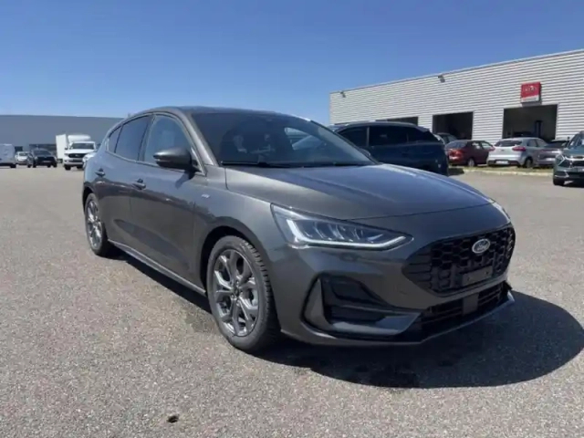 Ford Focus 1.5 ecoblue 115ch st-line x bva8 — photo 3