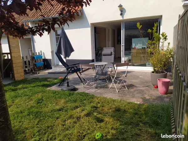 Maison avec petit jardin