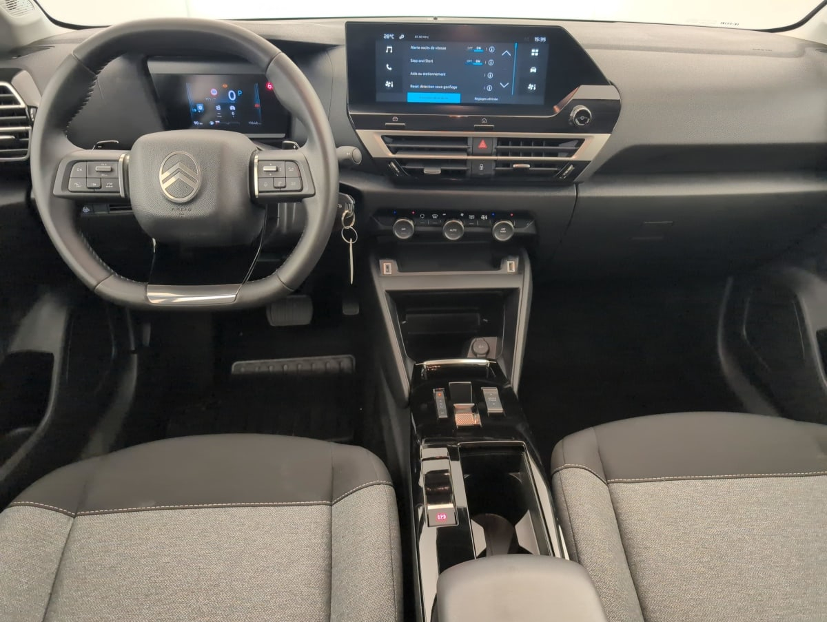 Citroën C4 — photo 13
