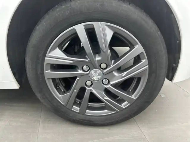 Peugeot 208 puretech 75 s&amp;s bvm5 — photo 13