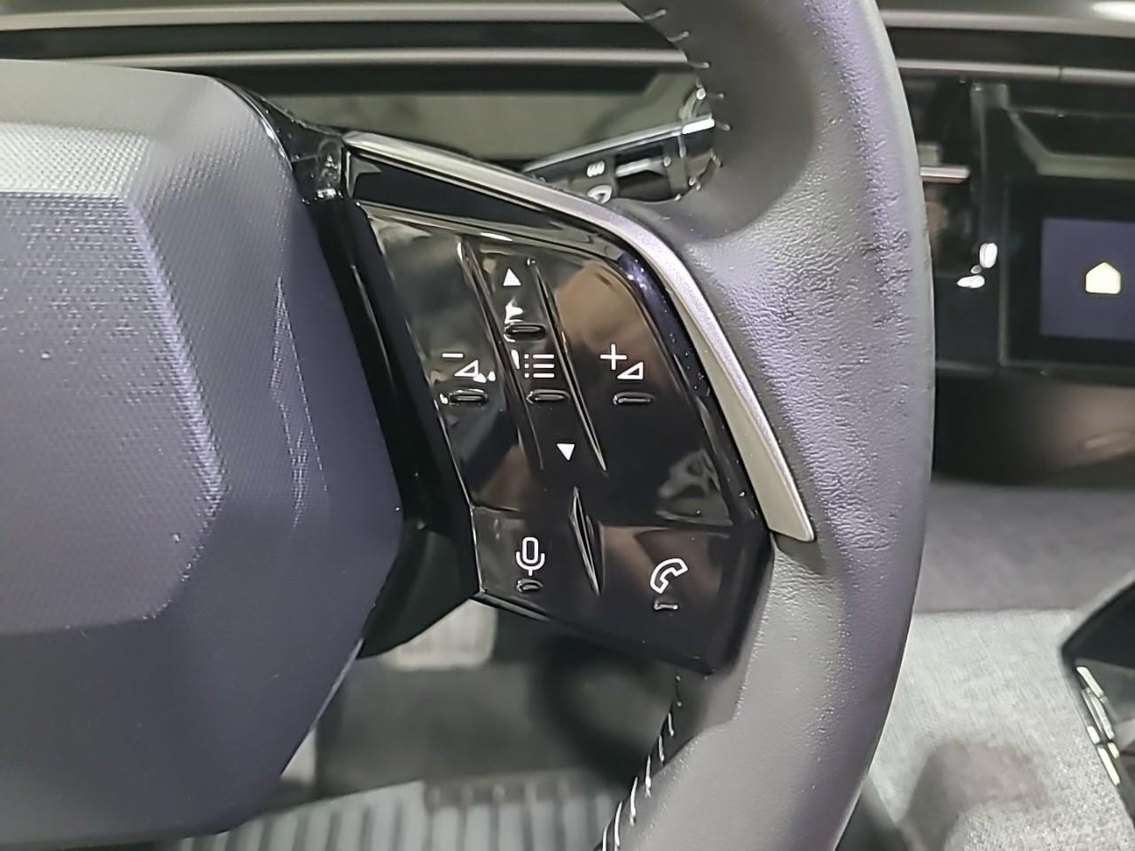 Peugeot 3008 hybrid 145 e-dcs6 allure — photo 20