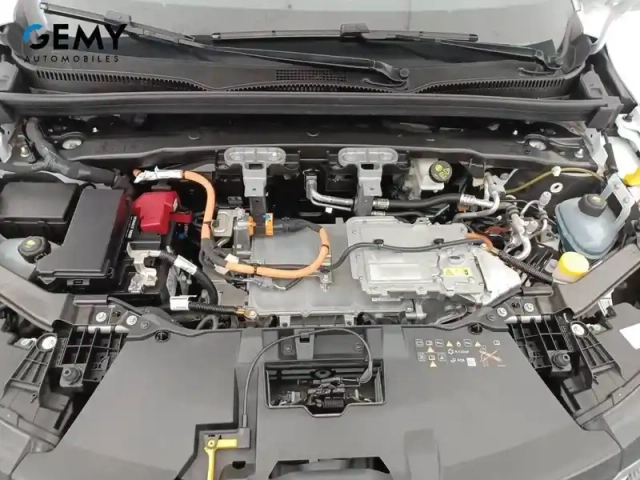 Renault Megane e-tech ev60 220 ch super charge — photo 27