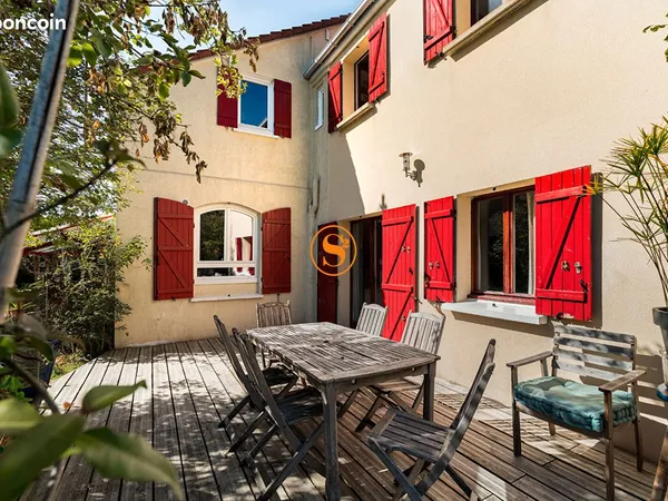 Maison 6 pièces 163 m²