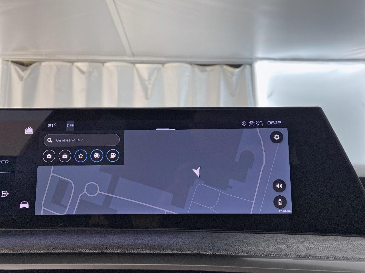 Peugeot 5008 hybrid 145 ch e-dcs6 allure — photo 14