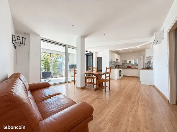 Appartement 2 pièces 81 m²