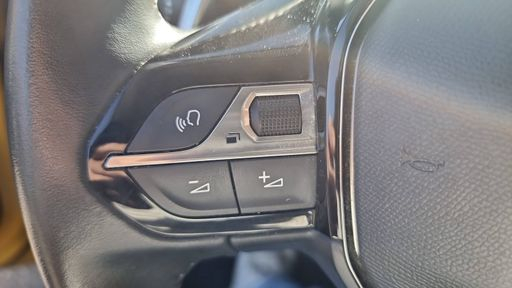 Peugeot 208 1.2 PureTech 130 EAT8 - Allure Pack – 2022 – 43767 km – Essence – Boîte Automatique — photo 17