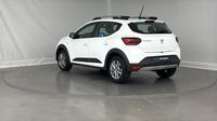 Dacia Sandero 1.0 TCe 90ch Stepway Confort — photo 8