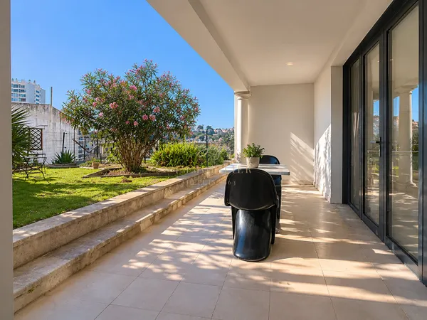 Studio avec terrasse & jardin -- À deux pas du port de Carry-