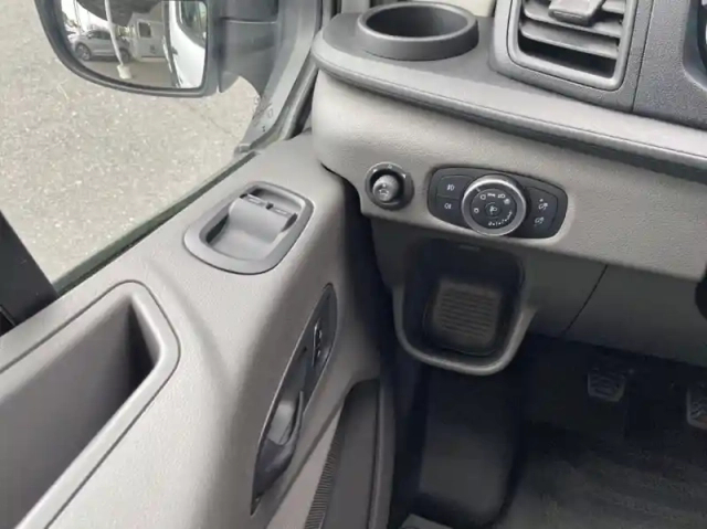 Ford Transit châssis ccb t350 l2 2.0 ecoblue 165ch trend — photo 6